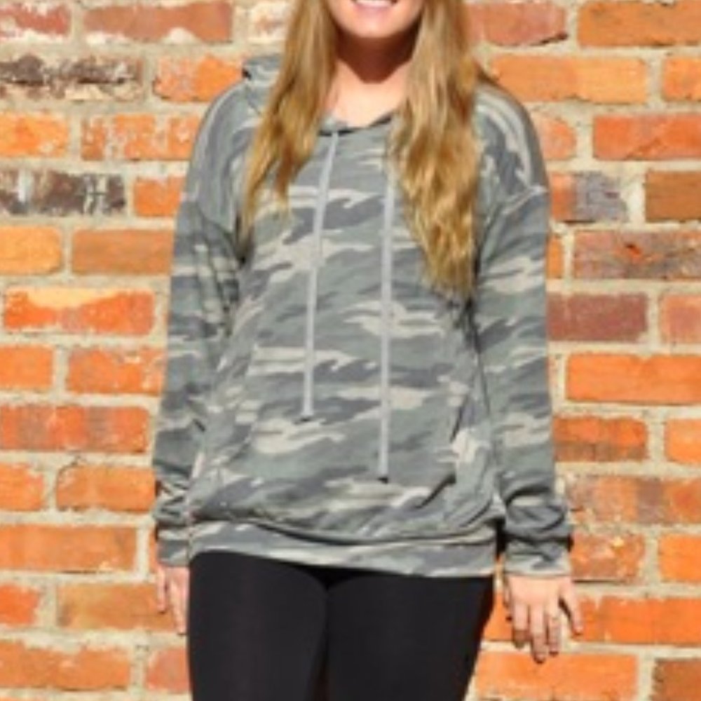 Hooded Sweatshirt, Camo (87% Polyest / 4% Spandex)